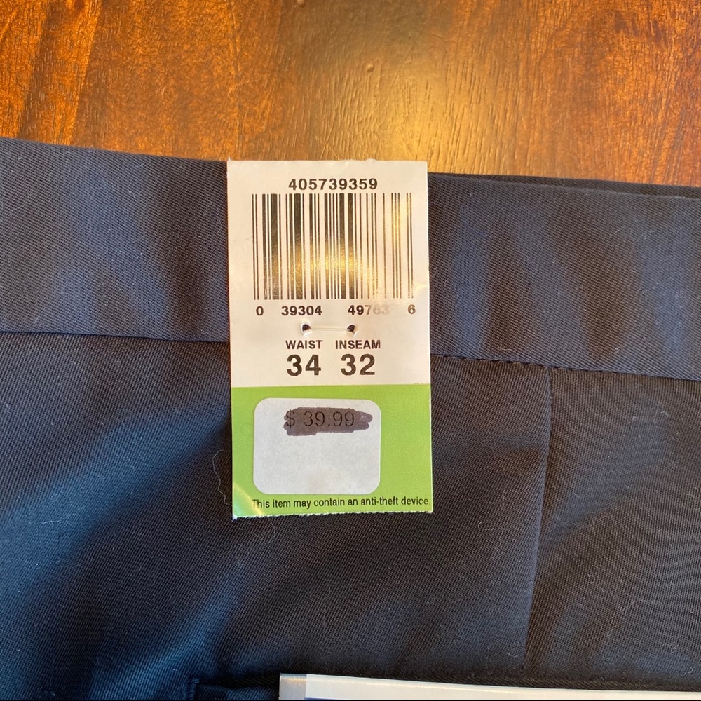 NWT! Dockers Relaxed Dit Golf Pant, Size 34/32 - Picture 5 of 5